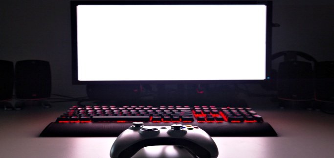 Online Gaming Risks: How To Protect Yourself and Loved Ones