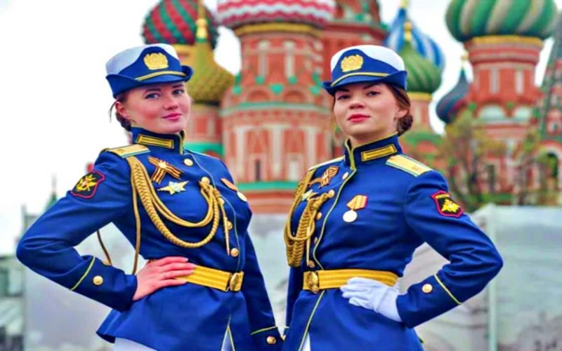 Ukrainian Hacktivists Trick Russian Military Wives for Personal Info