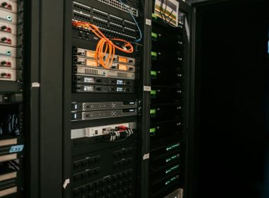 Hosting Service Standards That Define High-Performing Agencies