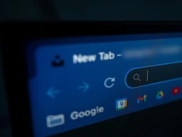 152 Chrome Live Wallpaper Extensions Caught Hiding Ad Tracking and Faking Google Search Traffic