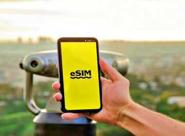 Why eSIMs Are Replacing Traditional SIM Cards