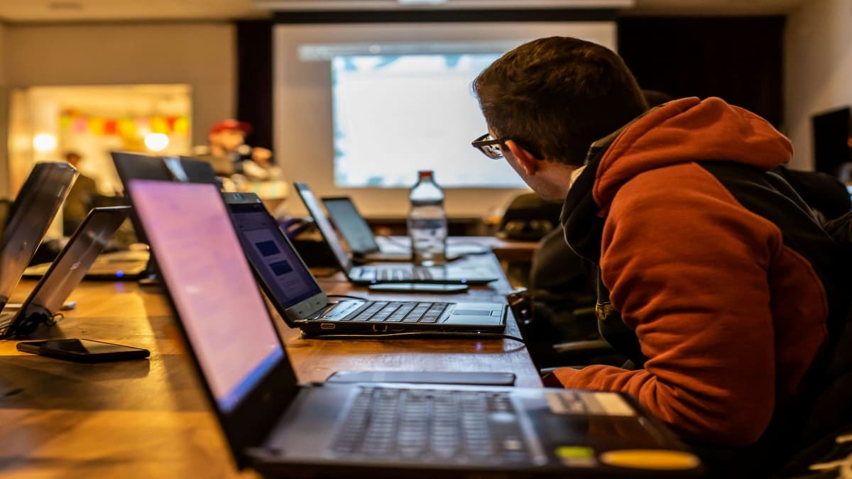 Best Security Awareness Platforms for Personalized Employee Training
