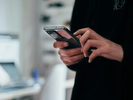 Mobile-device-management-threat-model