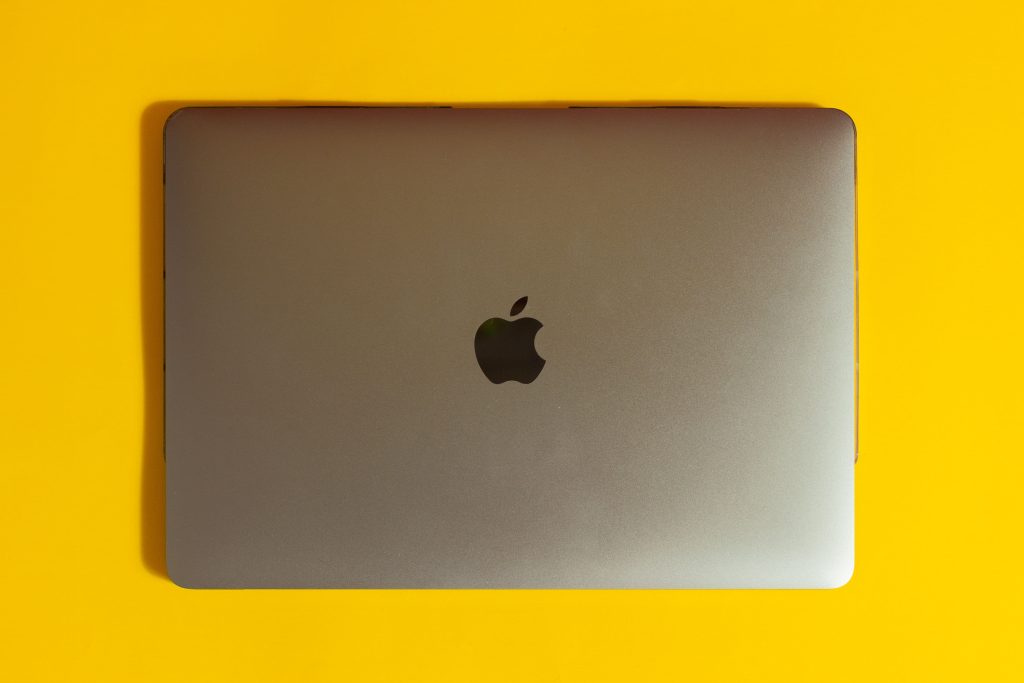 https://hackread.com/wp-content/uploads/2026/10/cloudsyncd-macos-backdoor-fake-zoom-installer-steal-passwords-1024x683.jpg